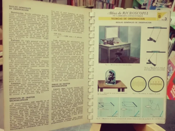 Atlas De Microscopia - F. J. Bernis Mateu