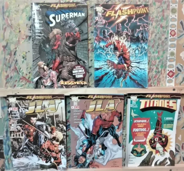 805533-MLA71675913033_092023 Lote 5 Revistas Flashpoint - Superman Jla Titanes - Dc Ecc
