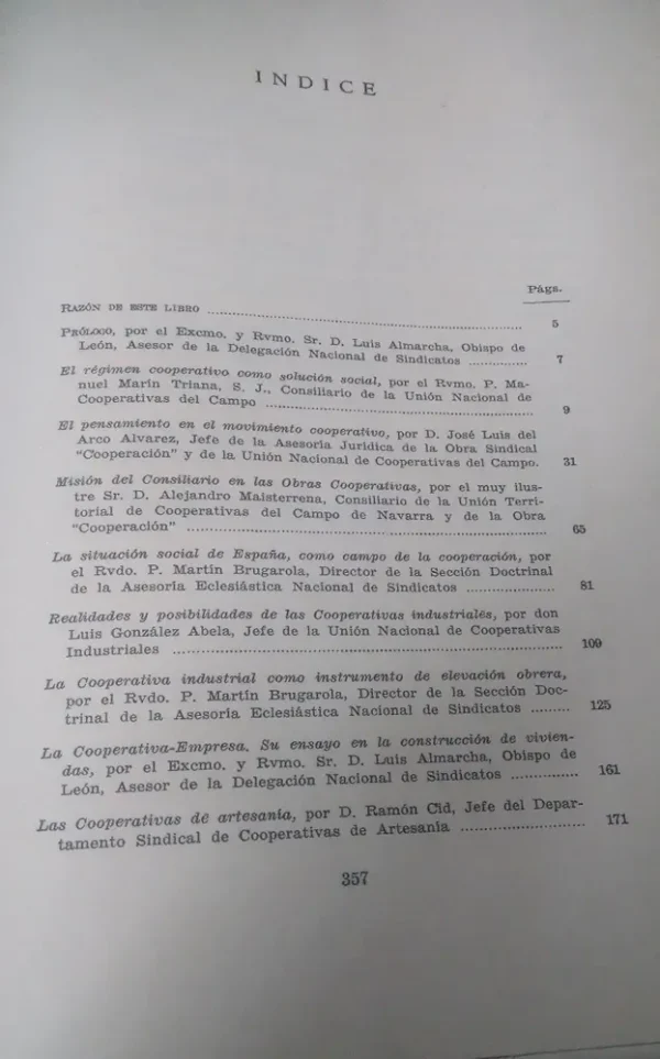 Las Organizaciones Cooperativas En La Teoría Y En La Práctic