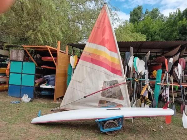 Windsurf Drakkar Regata, Completo