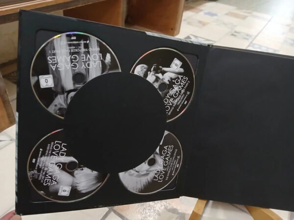 943637-MLA82252287287_022025 Lady Gaga Love Games James Mccarthy Libro Y 4 Dvd. En Inglés