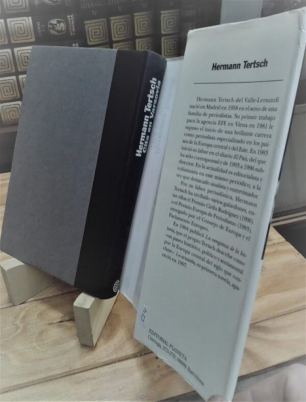 984811-MLA70420276297_072023 Cita En Varsovia - Hermann Tertsch - Novela Espionaje - 1999