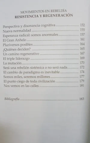 Extinción - La Supervivencia En Juego - Flavia Broffoni