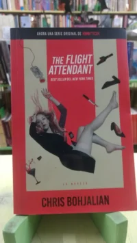 695451-MLA76835283035_062024 The Flight Attendant - Chris Bohjalian -
