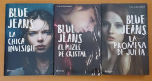 751238-MLA108503938561_032026 Blue Jeans - Trilogía La Chica Invisible.