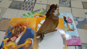 Princesas Disney Con Figura Armable - Rapunzel /ariel/bella