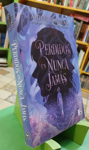 Perdidos En Nunca Jamás - Aiden Thomas