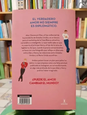 Rojo, Blanco Y Sangre Azul - Casey Mcquiston