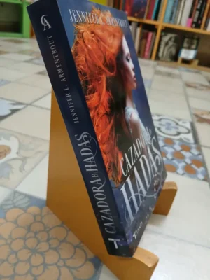971367-MLA82473059831_022025 Cazadora De Hadas - Jennifer L. Armentrout