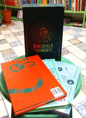 Biblioteca Howarts: Animales Fantásticos; Quidditch...